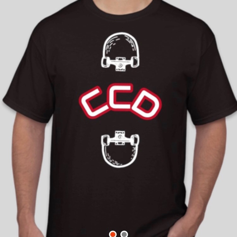 T shirt mainly for skaters